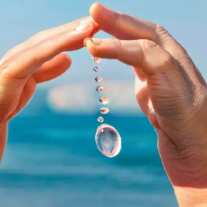 Микропластик в воде и еде: как он нарушает работу эндокринной системы